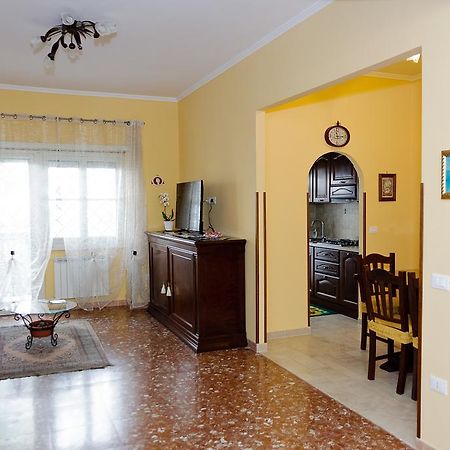 רומא Casa Vacanza Da Andrea מראה חיצוני תמונה